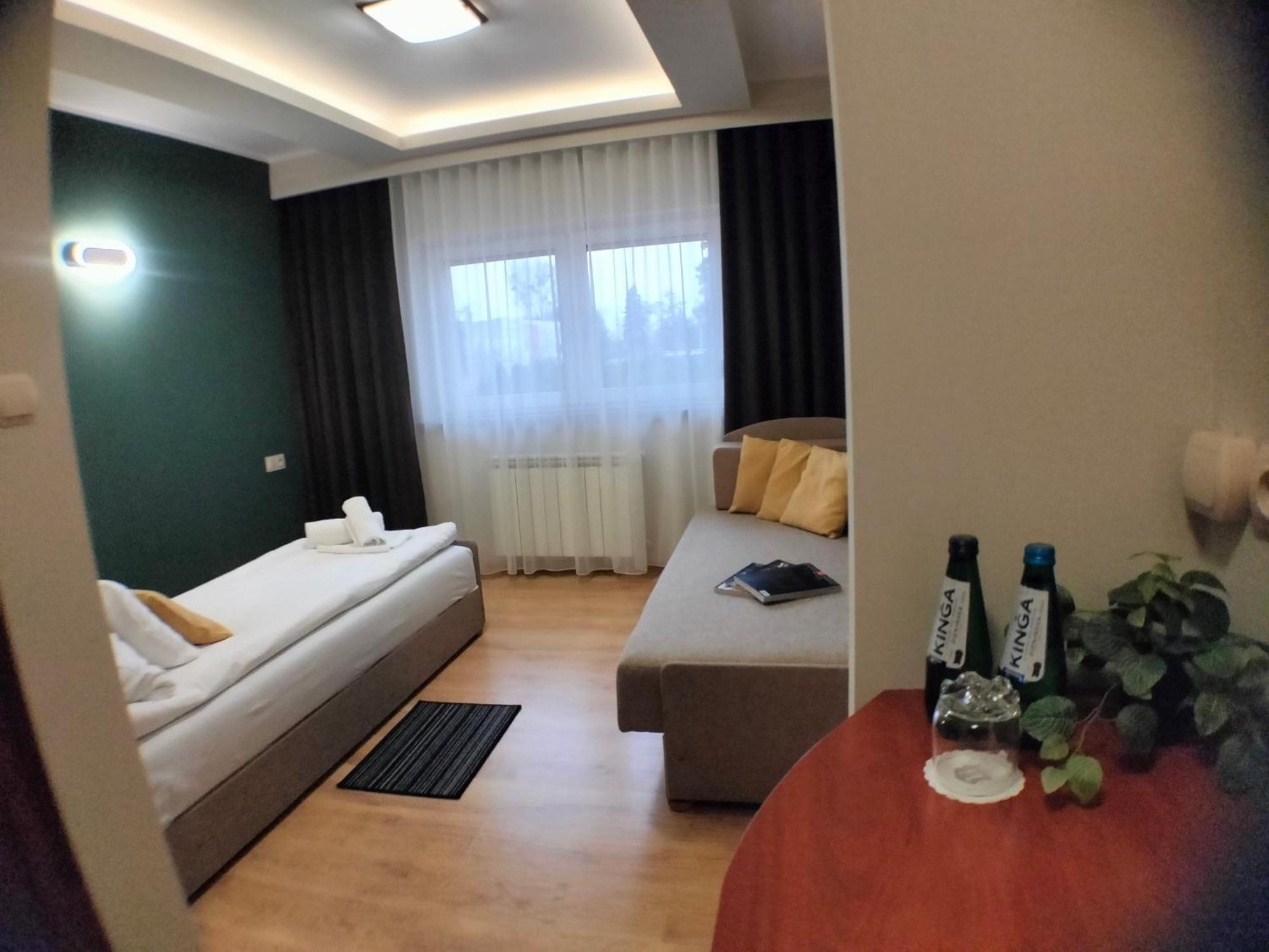 Bankietowa Hotel&Restauracja Ostrów Wielkopolski Zewnętrze zdjęcie