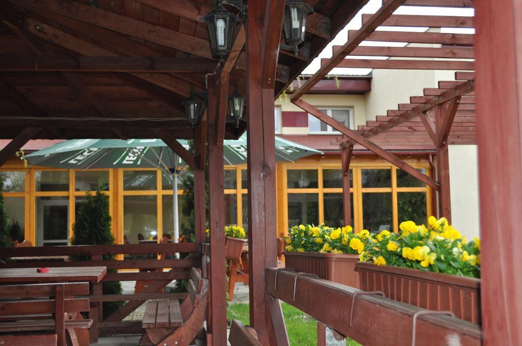Bankietowa Hotel&Restauracja Ostrów Wielkopolski Zewnętrze zdjęcie
